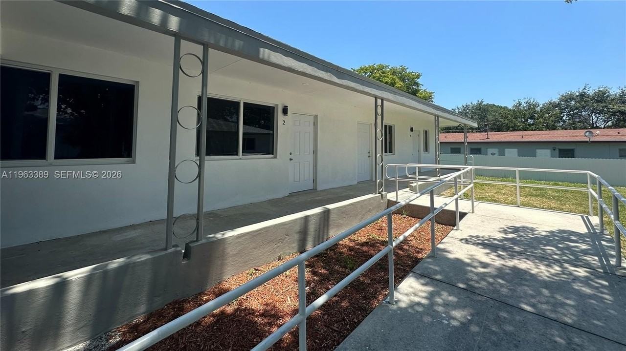 11115 Ne 13th Ave #3 - Photo 7 of 7