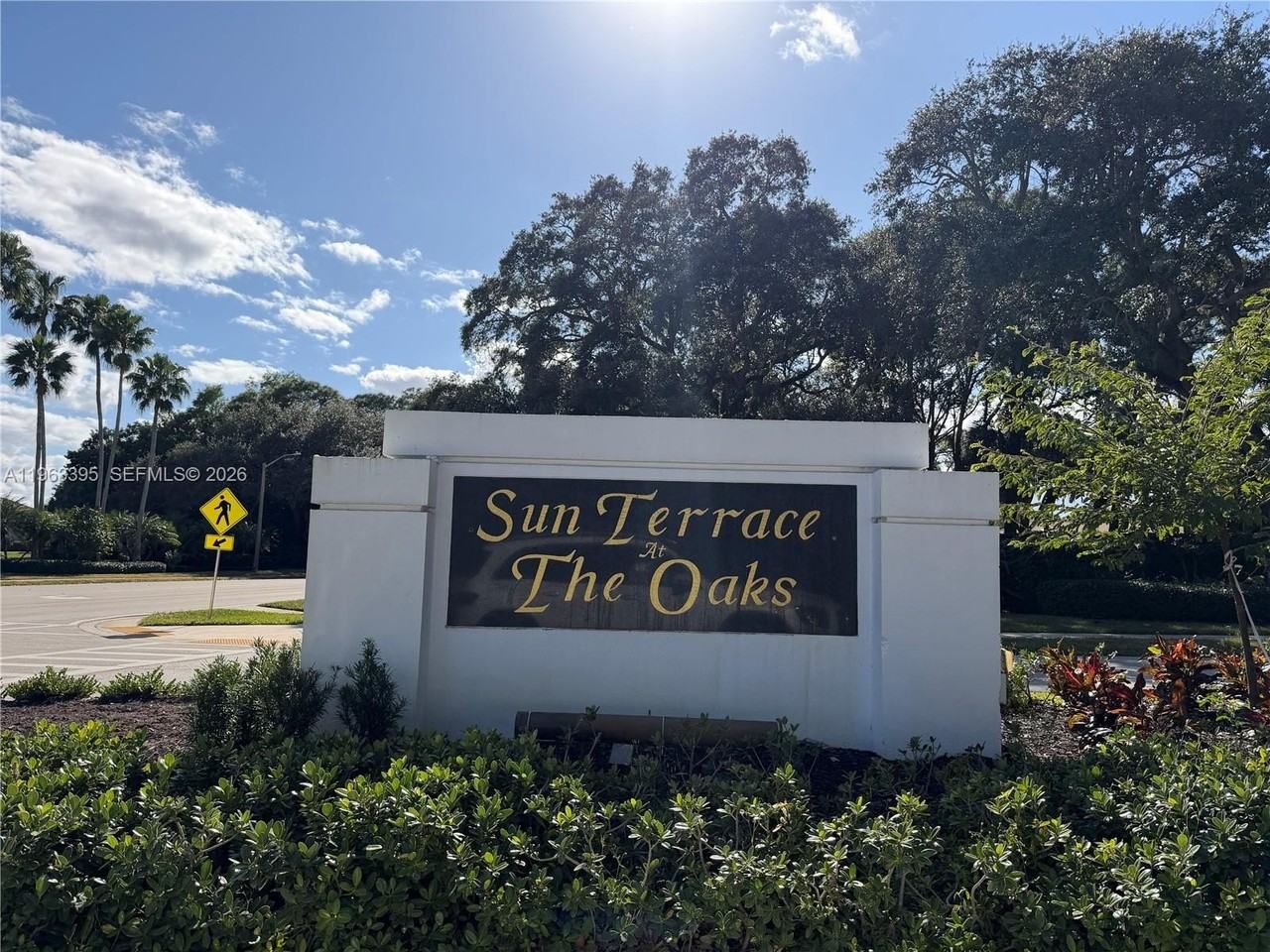 101 Silverleaf Oak Ct #101 - Photo 2 of 23