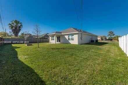 1781 Sw Cinema St - Photo 4 of 13