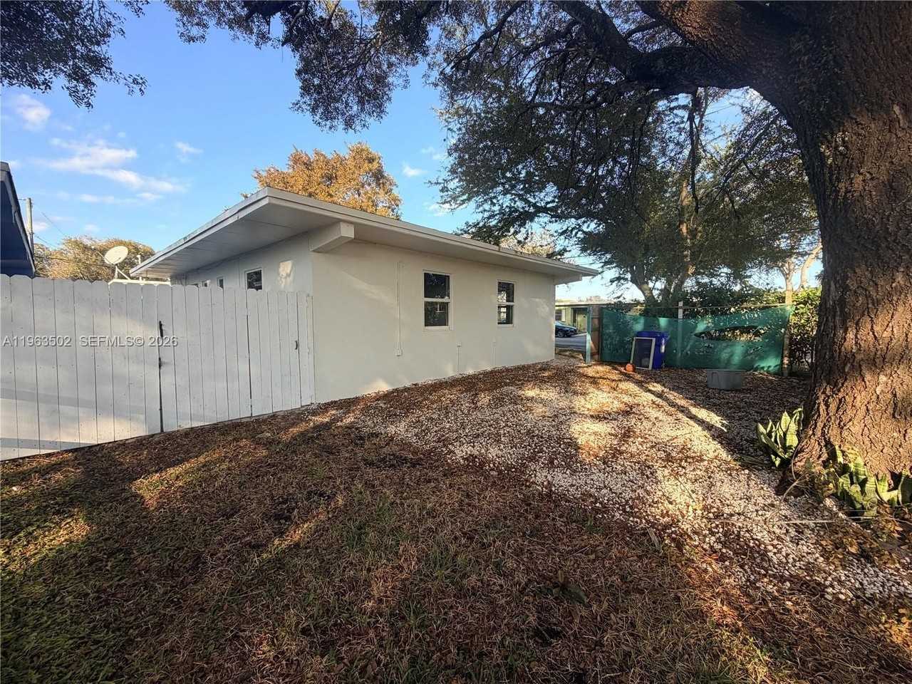 301 Nw 12th Ave #301 - Photo 6 of 19