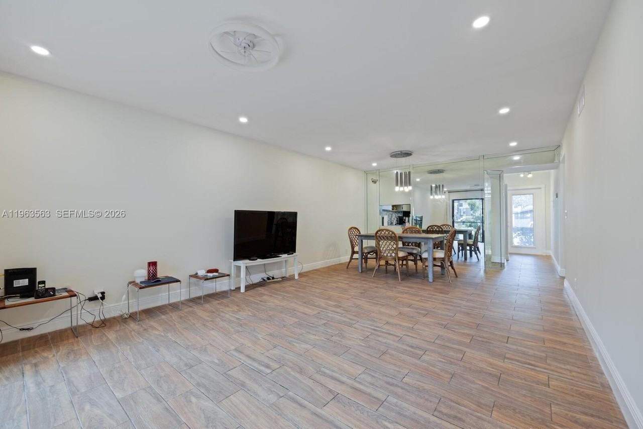 200 Gate Rd #102 - Photo 6 of 18
