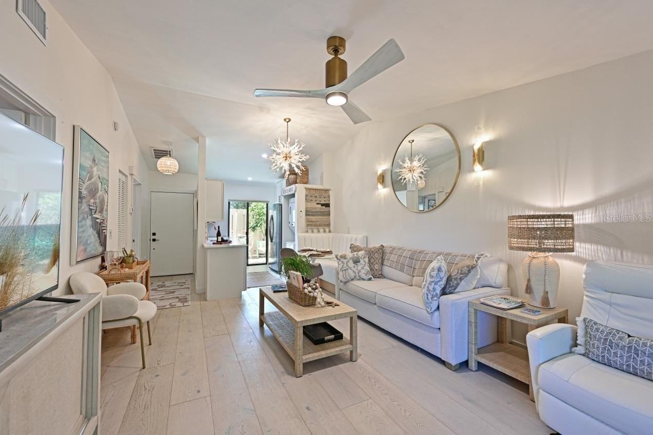 2915 61st St W - Photo 7 of 30