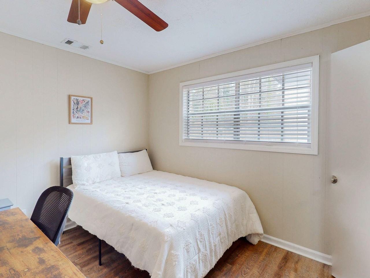 Chestnut Hill Cir - Photo 5 of 19