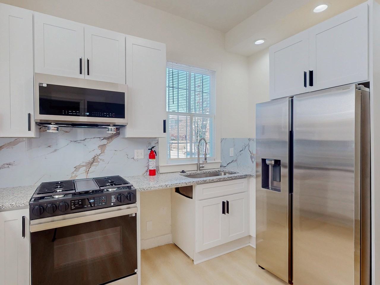 Mcdaniel St Sw - Photo 2 of 21