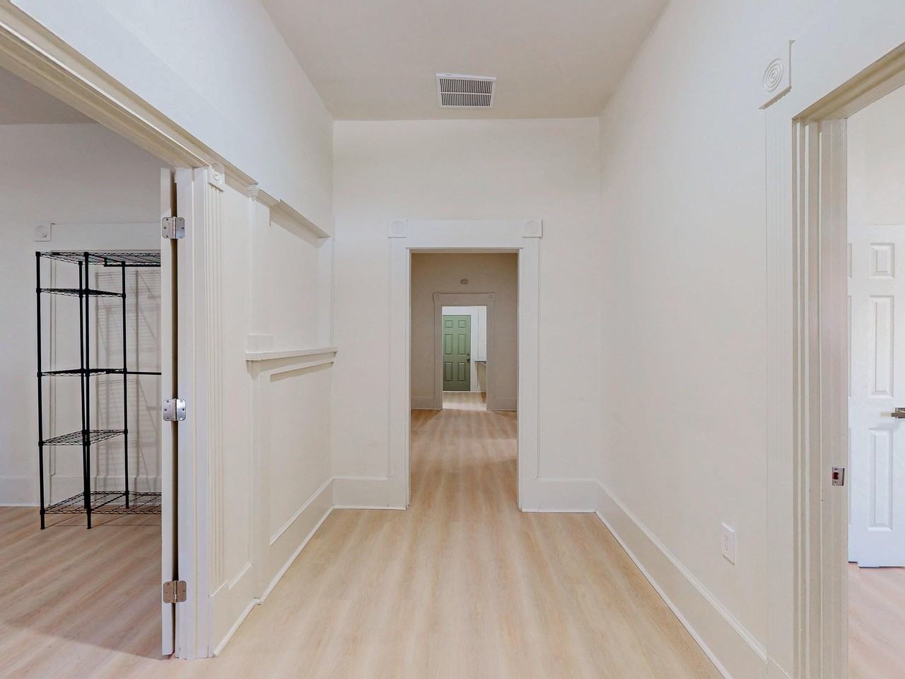 Mcdaniel St Sw - Photo 6 of 21