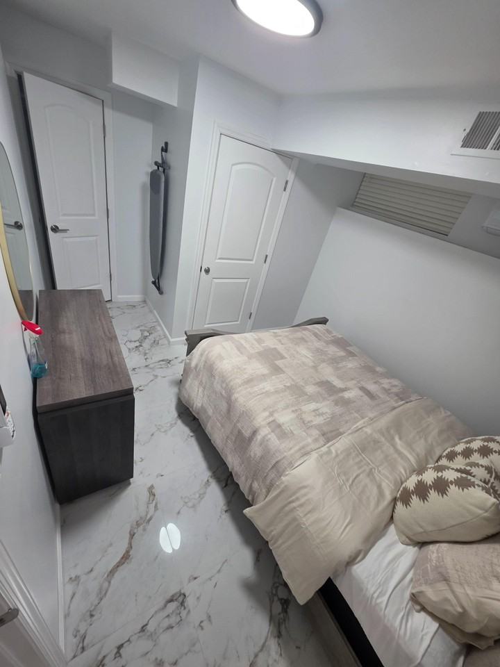 Netherland Ave - Photo 5 of 13