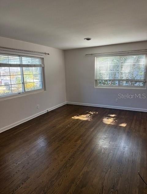 736 Essex Pl - Photo 4 of 25