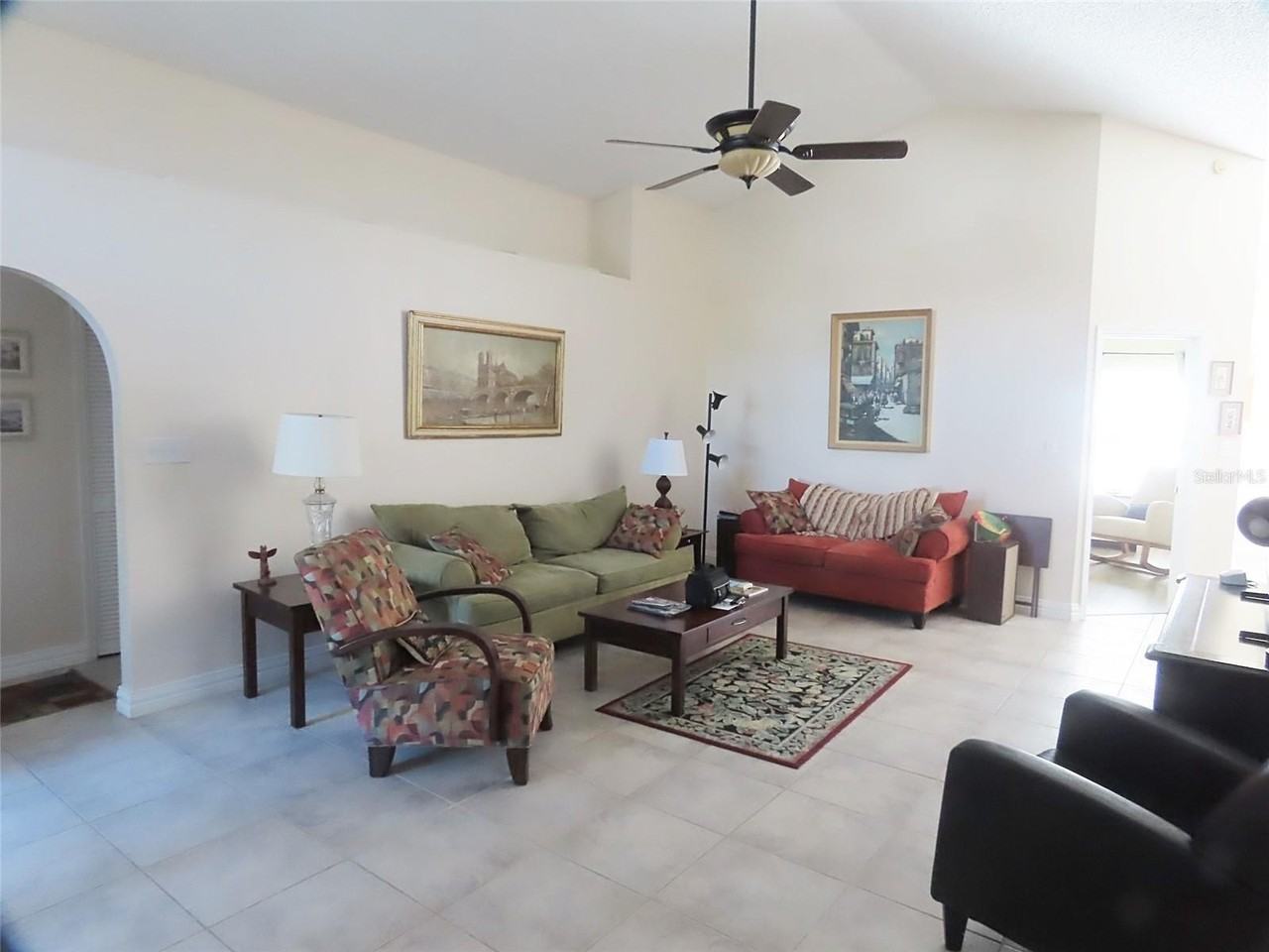 1601 Boulder Creek Ct - Photo 3 of 21