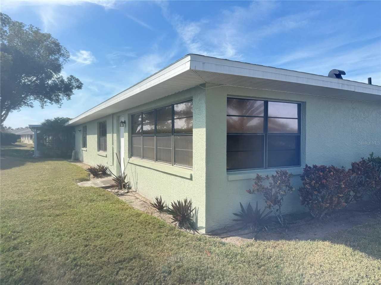 1402 Ingram Dr - Photo 7 of 32