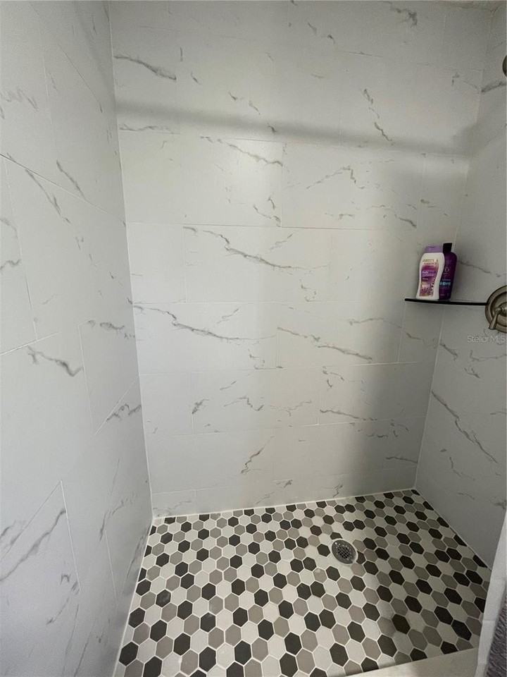 1601 Palm Way - Photo 5 of 14