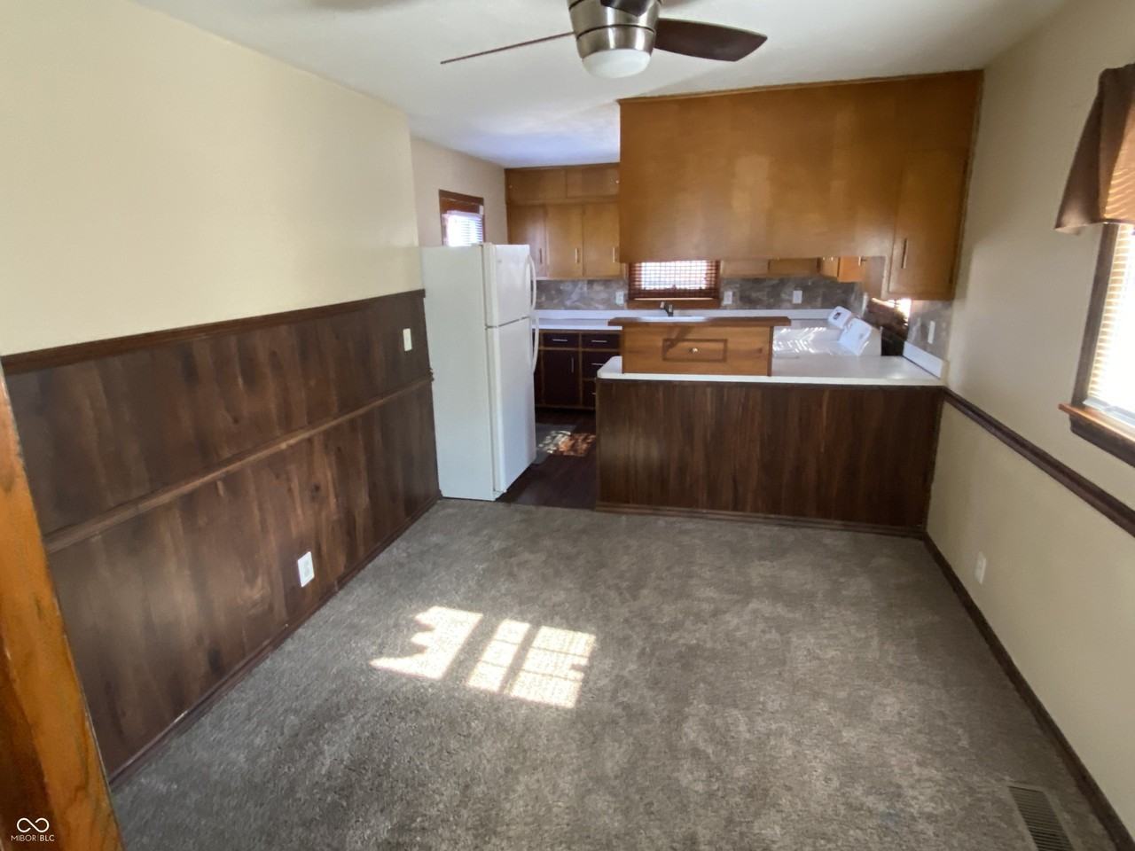 1404 Walton St - Photo 4 of 16