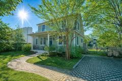 460 Bay Ave - Photo 1 of 1