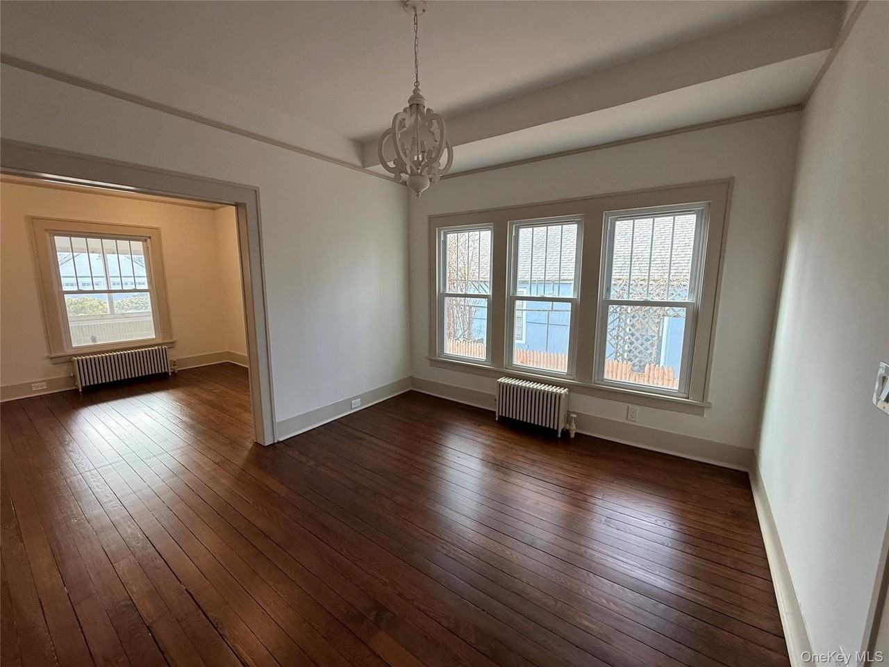 41 Washington Pl - Photo 5 of 12