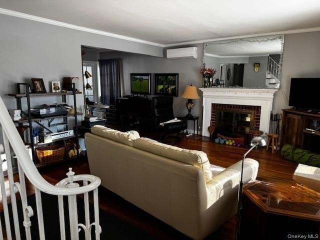 664 Knollwood Dr - Photo 4 of 10