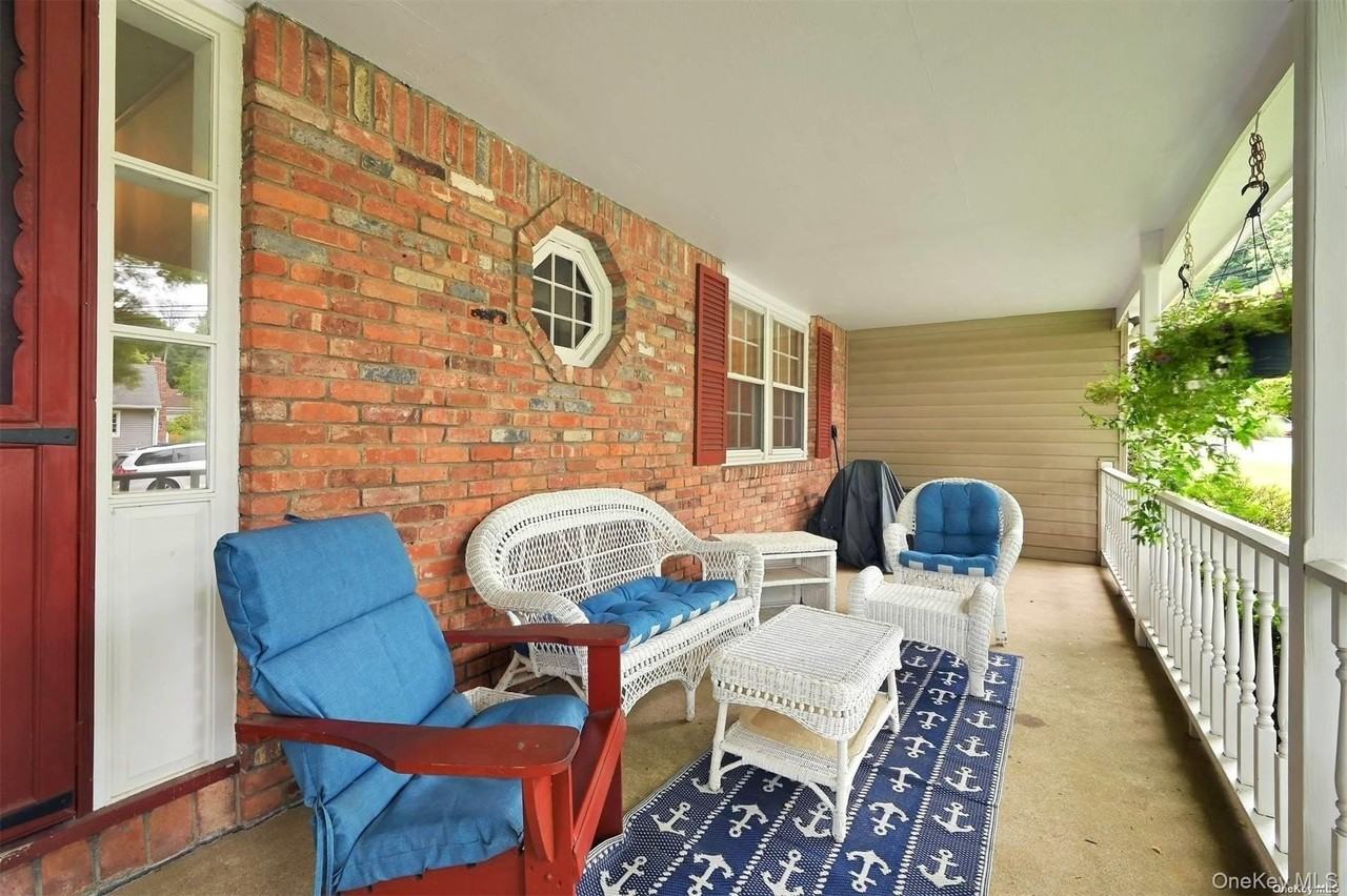 5 Bronze Ct - Photo 3 of 22