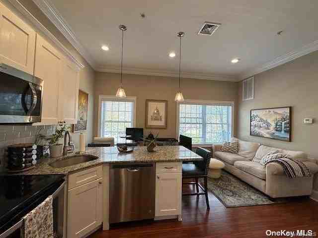 41 - 2A Green Street unit: 2A #2A - Photo 3 of 10