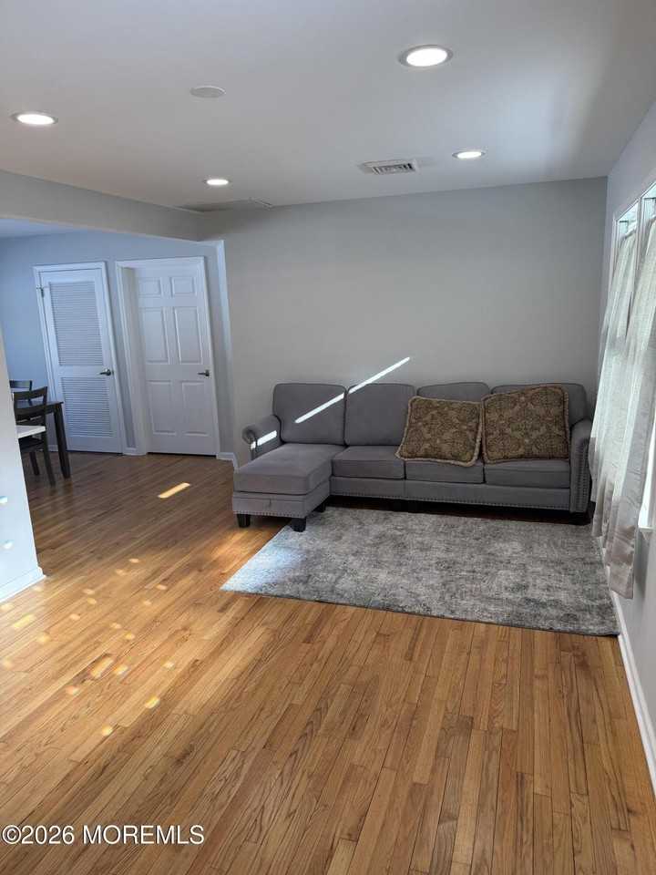 45 Harbor Inn Rd - Photo 4 of 19