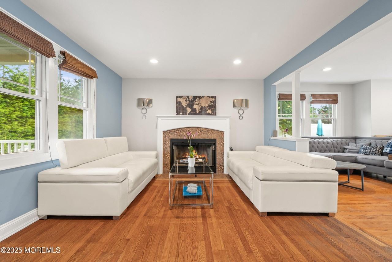 250 Alpern Ave - Photo 7 of 30