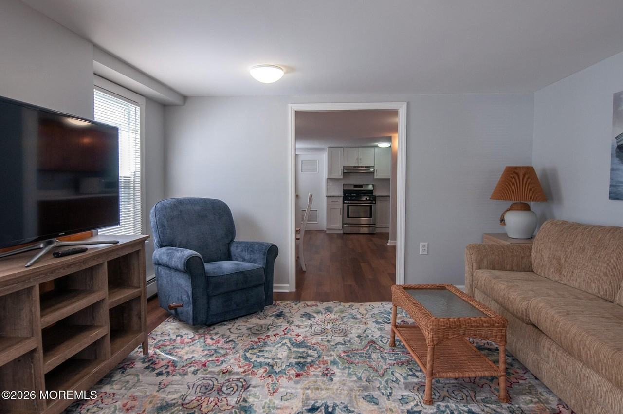 124 N Cambridge Ave Unit 1 #1 - Photo 3 of 11