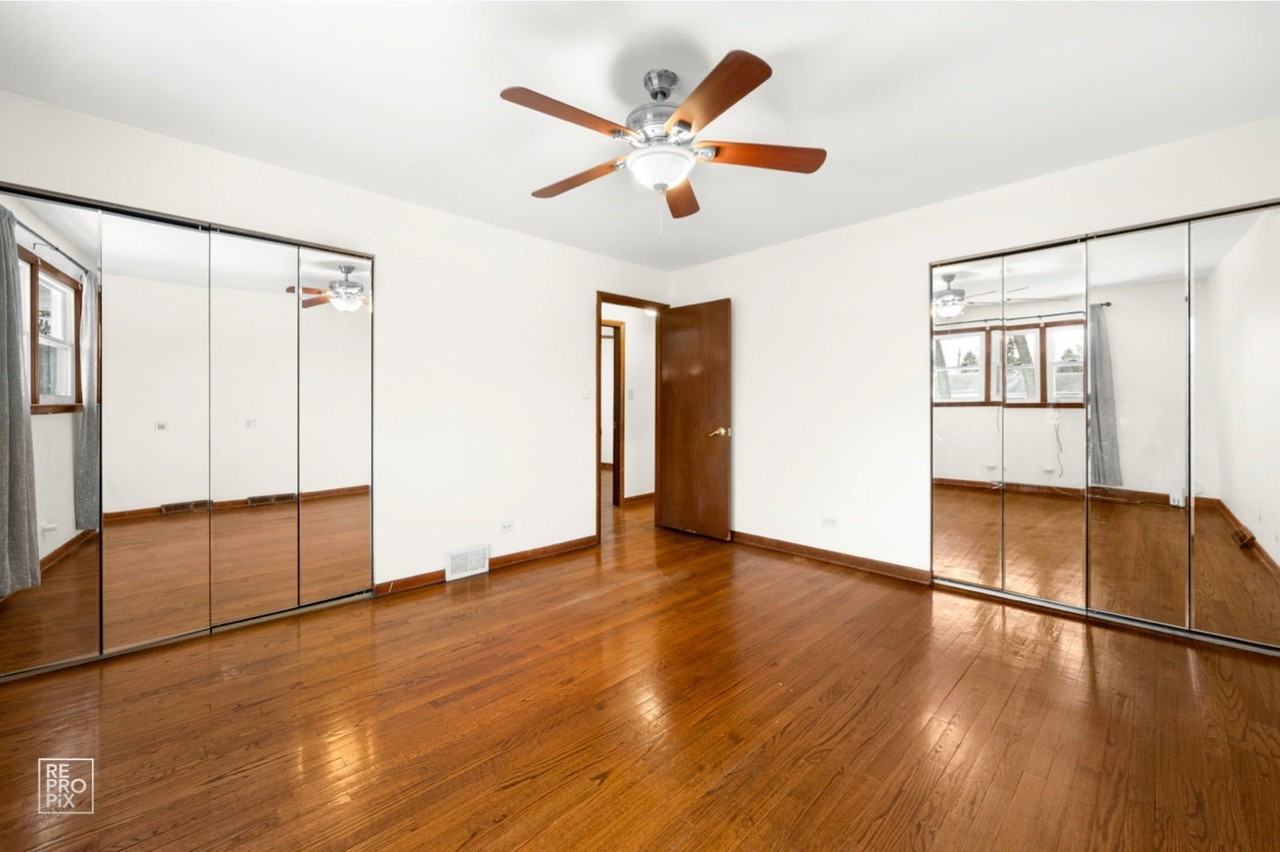 7218 W 110th Pl - Photo 6 of 11