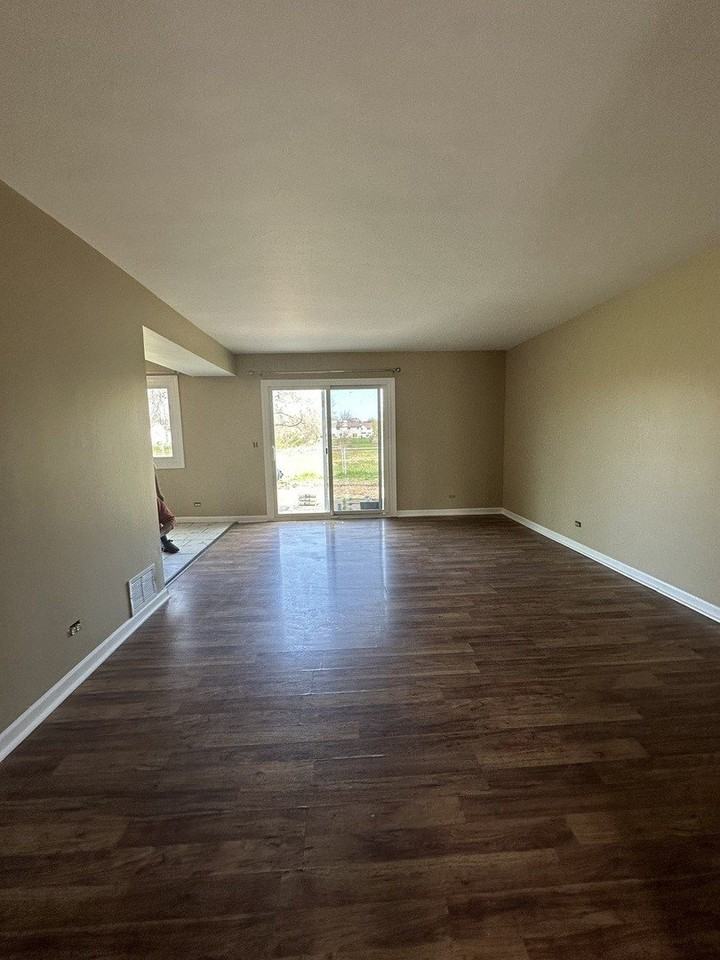 2152 Mallard Ln - Photo 5 of 17