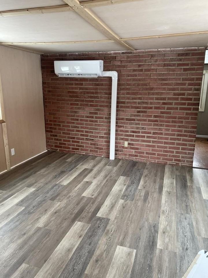 905 Thompson Hill Rd - Photo 3 of 10