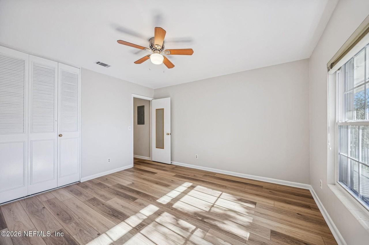 1815 Van Wert Ave Apt 4 #4 - Photo 7 of 19