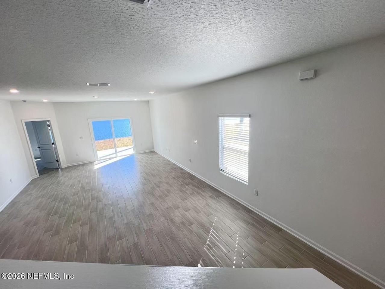 14179 Epply Dr - Photo 4 of 18