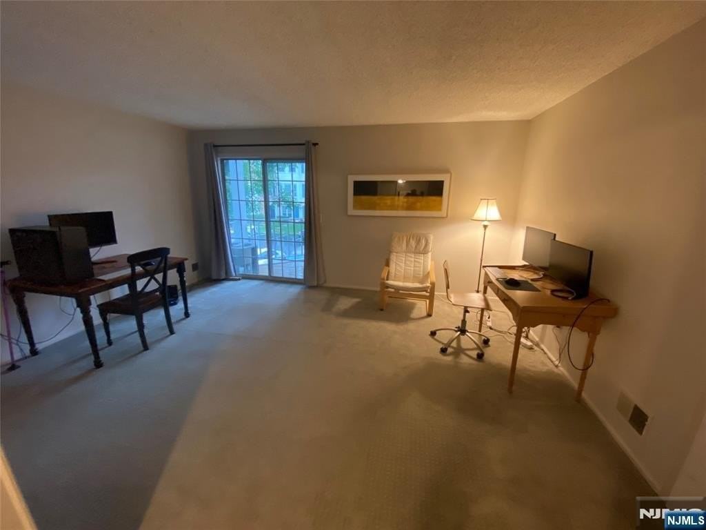 643 Plum Ter - Photo 3 of 19