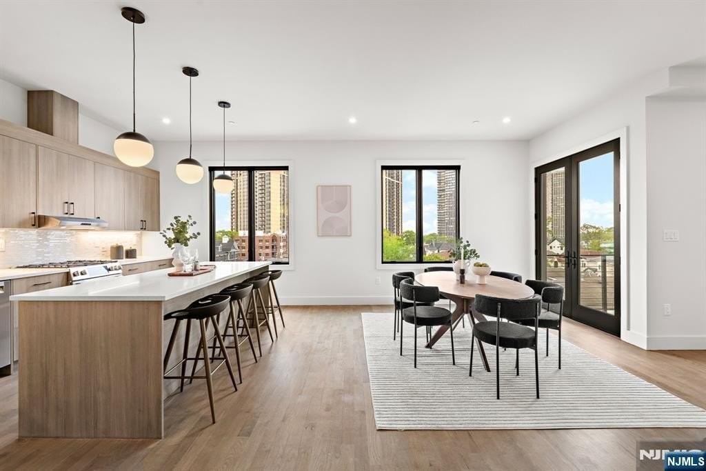 240 Columbia Ave - Photo 2 of 25