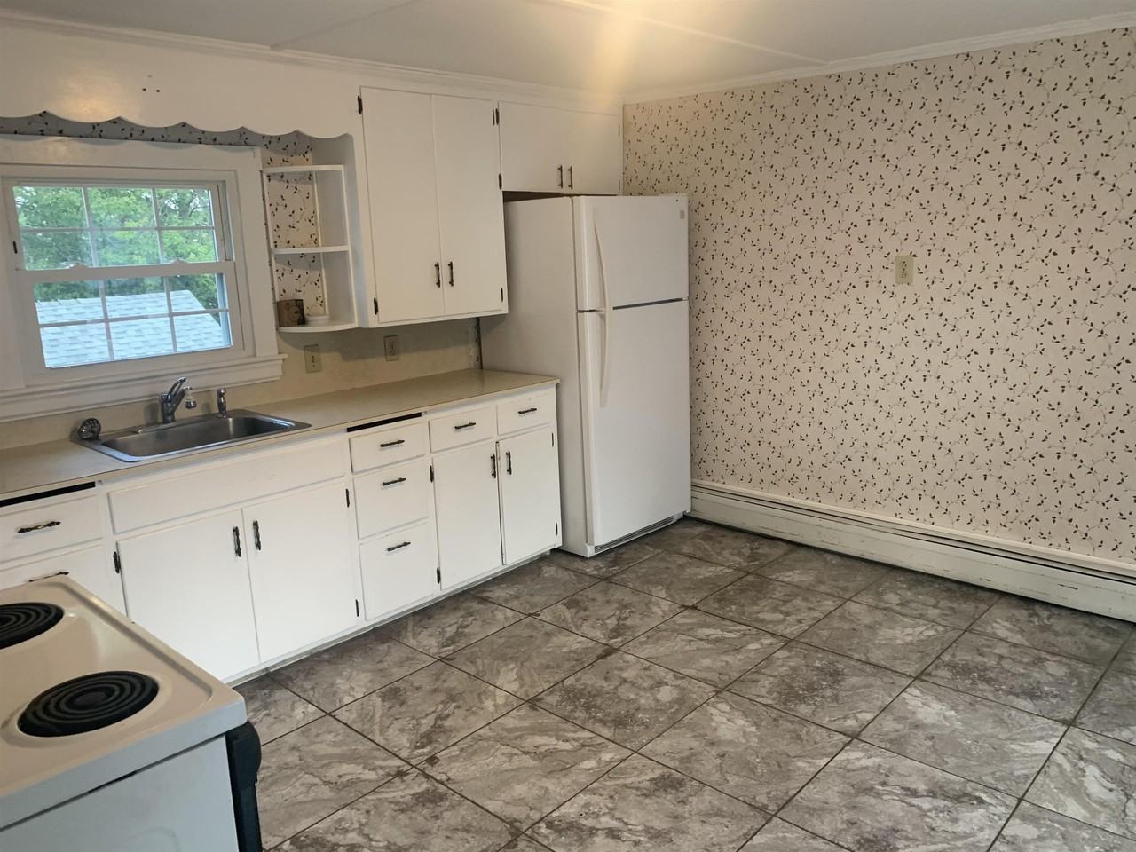 36 Union St - Photo 7 of 19