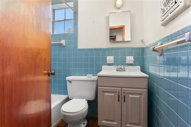 700 Leboeuf St #A - Photo 4 of 10