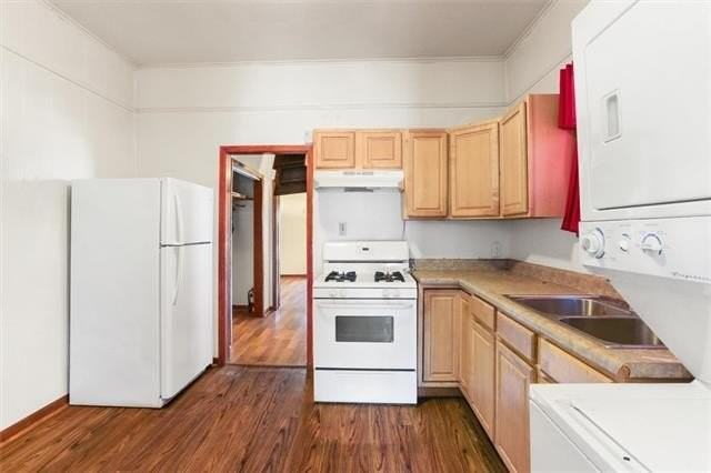 700 Leboeuf St #A - Photo 6 of 10