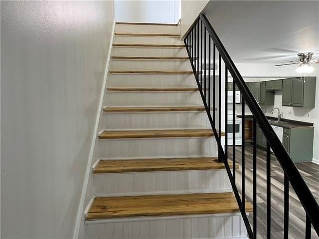 3700 Division St - Photo 5 of 11