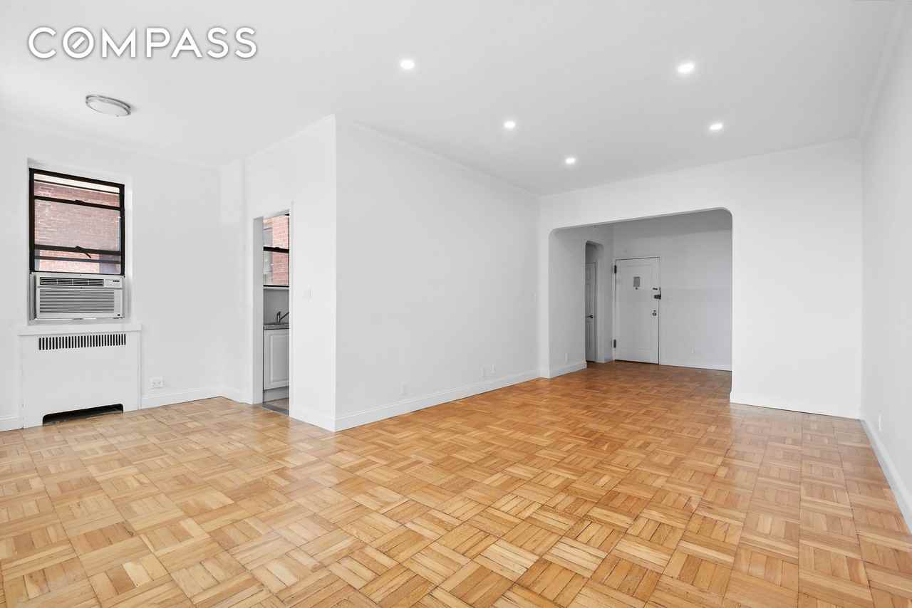 159-00 Riverside Dr W #2C50 - Photo 4 of 20