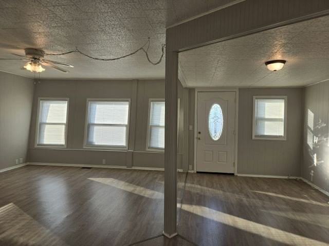 315 50th Avenue Plz W #105 - Photo 3 of 6