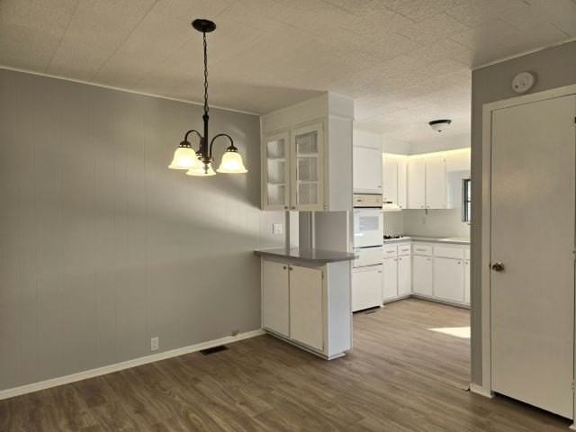 315 50th Avenue Plz W #105 - Photo 4 of 6