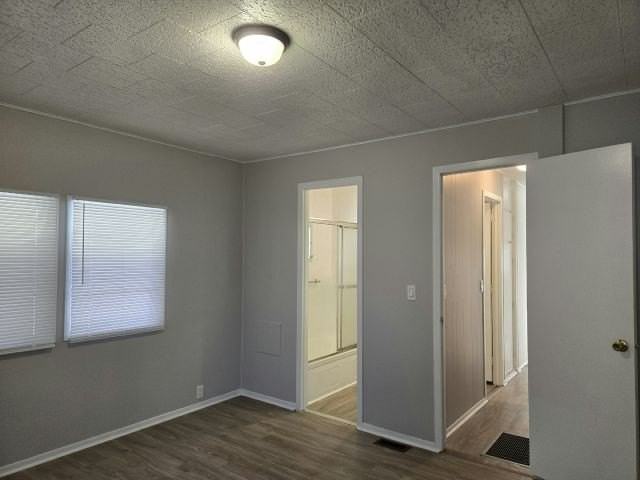 315 50th Avenue Plz W #105 - Photo 5 of 6