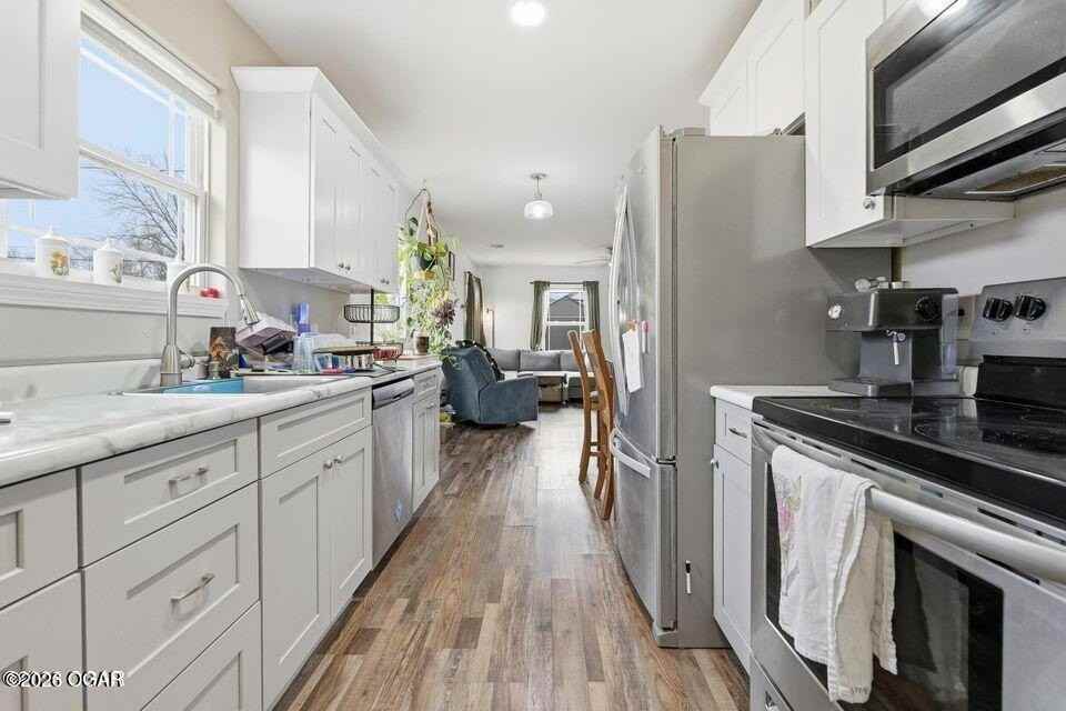 609 S Patterson Ave - Photo 5 of 11