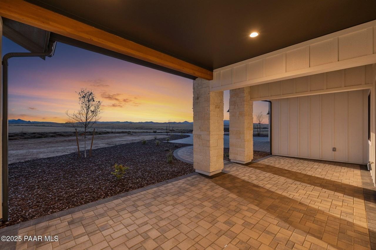 5630 E Norma Dr - Photo 7 of 50