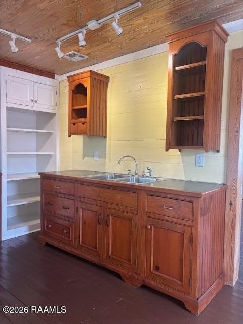 112 Patin St - Photo 4 of 13