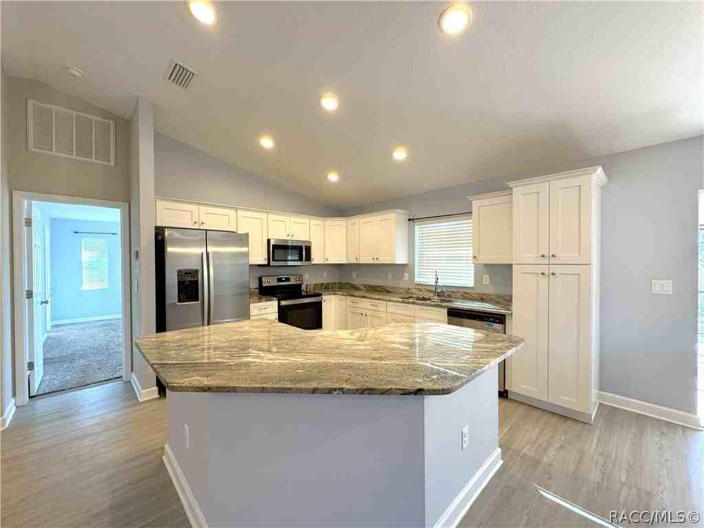 3940 W Penton Pl - Photo 6 of 25