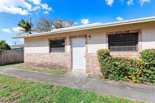 743 Nw 14th Way - Photo 1 of 1