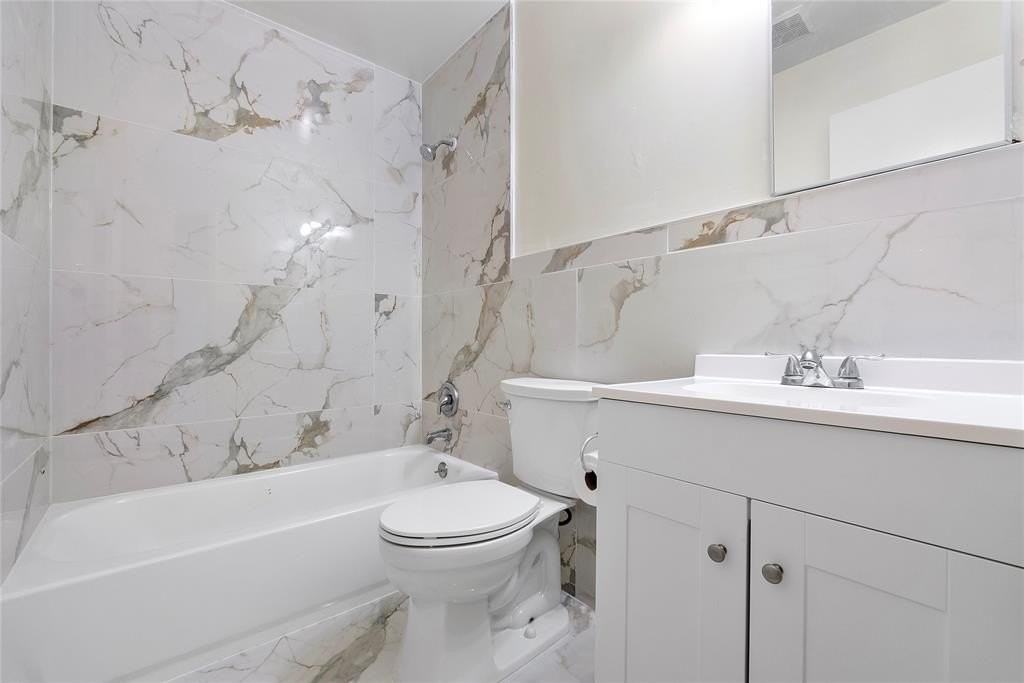 743 Nw 14th Way - Photo 7 of 14