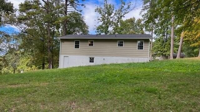 3831 Greendale Pl Ne - Photo 3 of 23