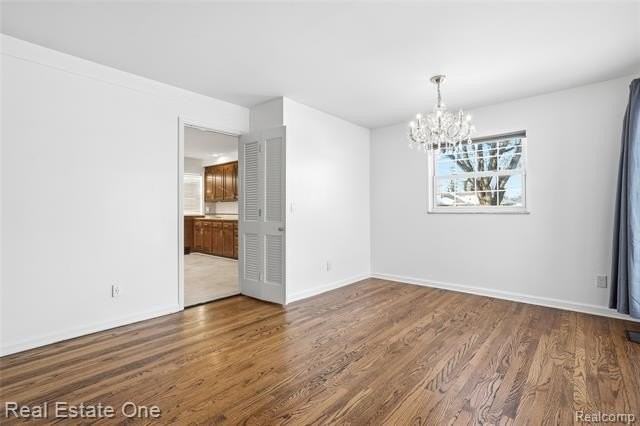 6341 N Charlesworth St - Photo 5 of 32