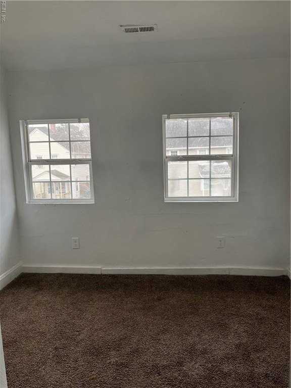 13 Emmons Pl - Photo 7 of 8