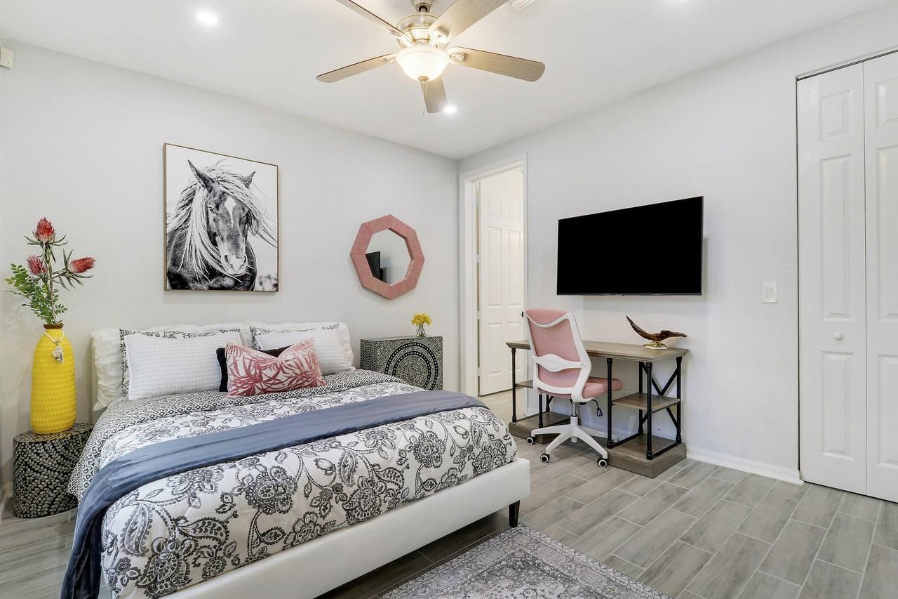 1472 Corbison Point Pl - Photo 3 of 50