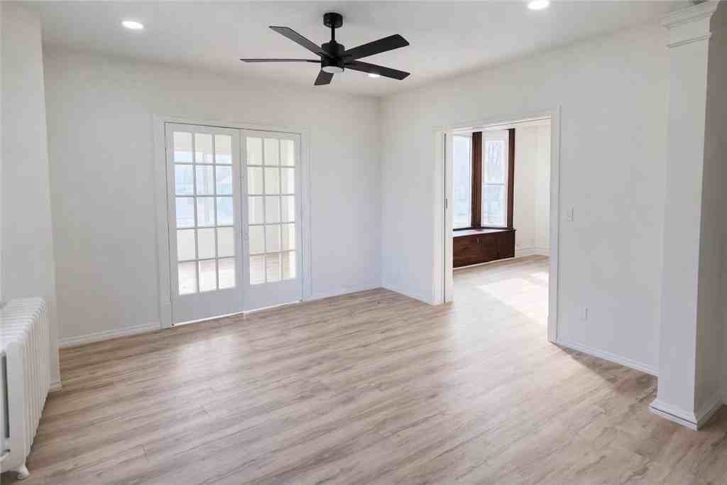 1106 Becker Ave Sw #1 - Photo 6 of 9