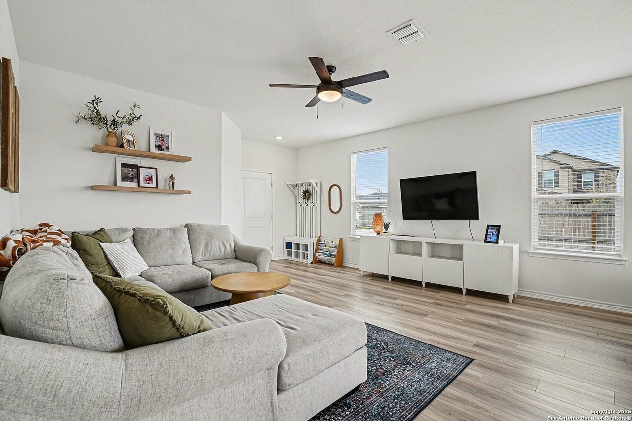 4101 Harper Lee Ln - Photo 6 of 39